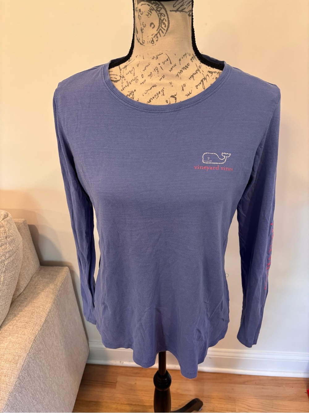Vineyard Vines t-shirt with a pink whale logo on the chest size small